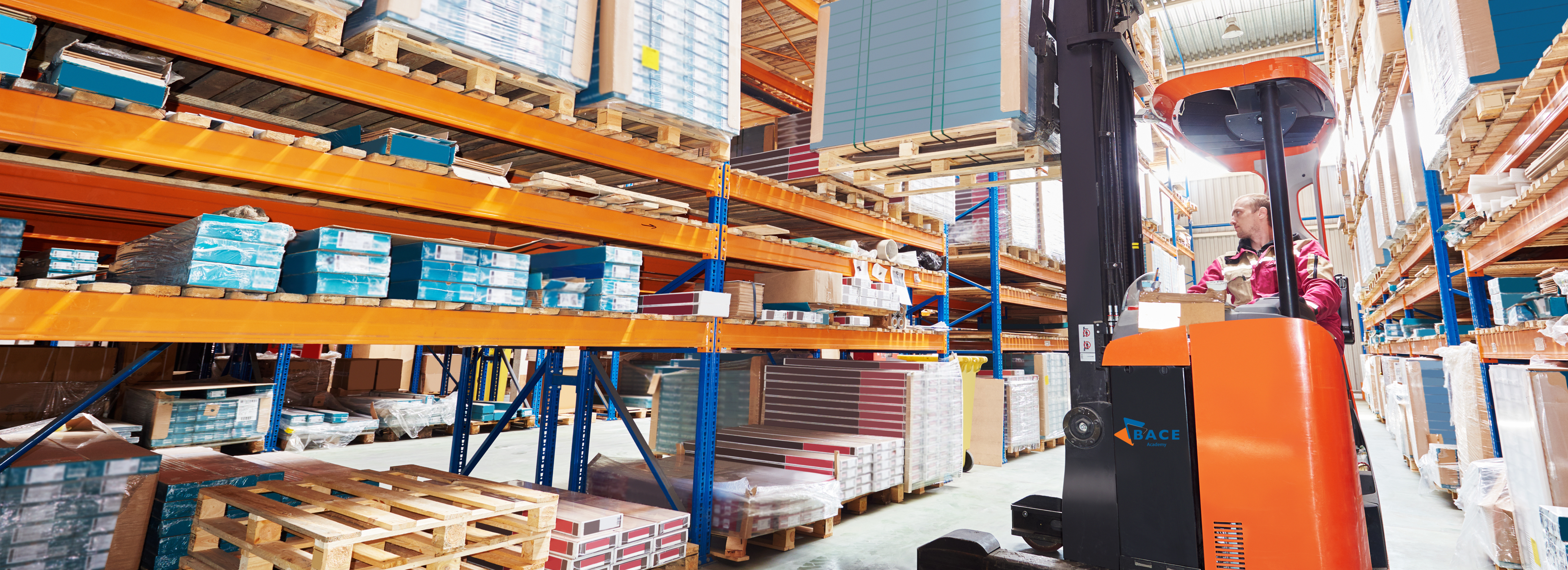 Wil jij een Veiligheidstraining Reachtruck volgen, neem dan contact met ons op